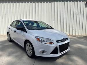 Precio bajo, Ford Focus S 2014 usado en venta - Product Image 1