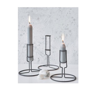 Candelabros metálicos geométricos contemporáneos, perfectos para la decoración moderna del hogar, iluminación ambiental de mesa y exhibición. - Product Image 1