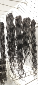 Cabello humano rizado indio sin procesar, alta calidad, cutícula de 12 A, venta al por mayor - Product Image 3