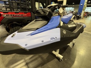 Moto Acuática de Fibra de Vidrio con Motor de 1400 cc, 2 Cilindros, 4 Tiempos, 151-225 HP, Asiento Individual - Product Image 4
