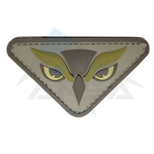 2024 Patch en PVC souple personnalisé de haute qualité Logo en relief 3D imprimé paillettes high-tech nouveau Design brodé caoutchouc thermocollant - Product Image 3