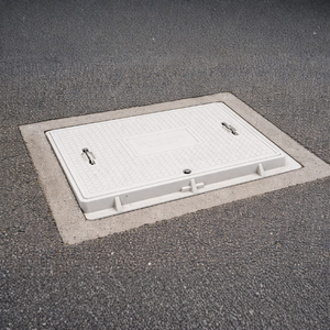 Couvercle de regard rectangulaire en composite SMC EN124 A15 B125 C250 D400 Robuste 60x80 Verrouillable Usage routier Qualité ingénieur - Product Image 2
