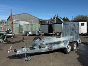 Remorque de chantier Digger Plant 543 3,5 tonnes à double essieu, plateau de 2,8 m × 1,3 m, roues de 12 pouces et panneau arrière perforé pleine largeur robuste - Product Image 5