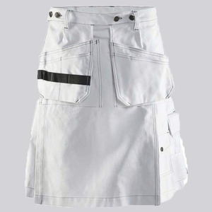 Kilt écossais utilitaire pour homme de haute qualité avec logo personnalisé, sangles en cuir à fermeture rapide, tissu et couleur personnalisés - Product Image 2