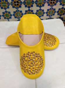 Pantuflas Babouche de Cuero Marroquí con Lentejuelas Amarillas Brillantes al por Mayor, Mules Orientales con Cuentas Doradas, Zapatos de Casa con Punta Redonda, Varios Colores - Product Image 2