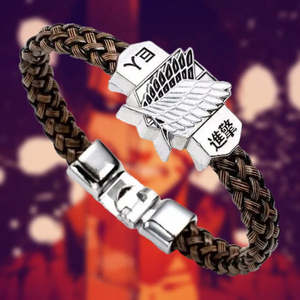 Bracelet tendance Anime L'Attaque des Titans avec design en forme d'aile, pierres principales en perles et diamants, pour mariages, fêtes, anniversaires - Product Image 2