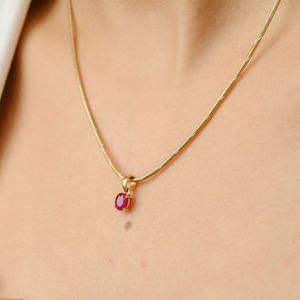 ใหม่แฟชั่นคุณภาพสูง 100% ทับทิมธรรมชาติอัญมณีรูปไข่ต่างหูและจี้ชุด 18 พันสีเหลืองทองที่ไม่ซ้ํากันอินเทรนด์ - Product Image 2