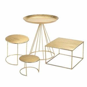 Support à gâteau décoratif en bois avec détails sculptés et dessus rond conçu pour les paramètres d'affichage des gâteaux ou des desserts en couches - Product Image 6