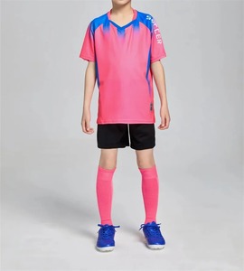 ชุดกีฬาระบายอากาศแห้งเร็วแบบปรับแต่งได้ชุดฟุตบอลทีมฟุตบอลของผู้ชายชุดเสื้อเจอร์ซีย์ลายแนวตั้ง6ปี - Product Image 2