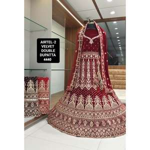 Lehenga Choli de terciopelo ligero de calidad superior con hilo dorado, ropa de fiesta india y pakistaní de alta demanda para mujer - Product Image 6