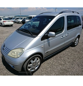 Voiture familiale fonctionnelle Mercedes Vaneo d'occasion allemande Espace suffisant Faible consommation de carburant - Product Image 5