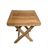 Petite table d'appoint carrée pliable en teck minimaliste pour l'extérieur, avec un design facile à transporter, idéale pour la villa, le salon, la chambre et le bureau