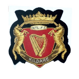 Badge en fil métallique brodé à la main pour veste, emblème 3D brillant, badges de blazer faits à la main en fil métallique et en soie en or ou en argent - Product Image 3