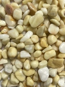 Pierres d'aménagement paysager Prix d'usine concassé naturel Caillou de rivière naturel du Vietnam en galets et galets Pierre de galets multicolore - Product Image 4