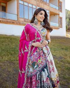 Navratri lehenga choli นักออกแบบดั้งเดิมสำหรับผู้หญิงชุดแต่งงานอินเดียกับ chaniya choli สำหรับงานปาร์ตี้ - Product Image 3