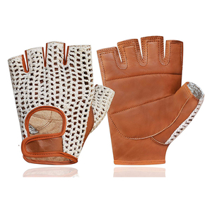 Gants de gymnastique personnalisables à demi-doigts pour le sport, l'entraînement et l'haltérophilie avec logo personnalisé durable pour hommes et femmes - Product Image 1