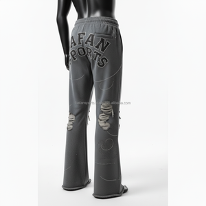 Pantalones Jogger de poliéster y algodón de alta calidad para hombres con diseño rasgado, pantalones de hombre lavados con logotipo personalizado adornado con diamantes de imitación - Product Image 4