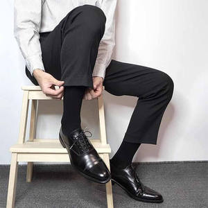 2025 Calcetines negros personalizados para hombre de buena calidad Athletic Low MOQ calcetines de algodón - Product Image 2