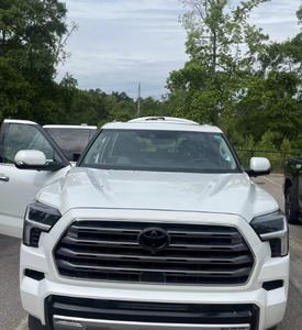 Venta Rápida: Toyota Sequoia - Vehículo de Lujo Nuevo, Ecológico, Muy Espacioso, Limpio y Cómodo (Volante a la Izquierda/Derecha) - Product Image 1