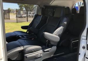 HIACE BUS 2017 RHD AUTO EXECUTIVE automatique avec moteur essence Euro 3, 11-20 places - Product Image 4