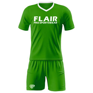 Kits de football rétro conçus sur mesure Uniformes de maillot de football pour enfants de haute qualité pour hommes - Product Image 3