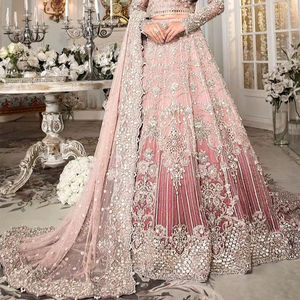 เครื่องแต่งกายแบบดั้งเดิมของผู้หญิง lehenga choli ปักด้วยมือแบบแฟนซี - Product Image 1