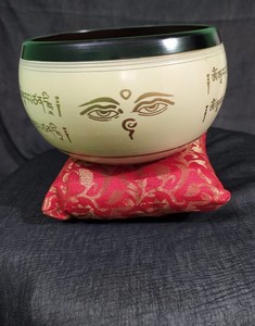 Cuenco de Metal budista tallado tibetano hecho a mano, precio de fábrica, técnica de curación corporal, diseño fundido - Product Image 4