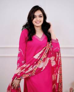 Traje de Seda Viscosa al por Mayor de la India, Ropa Étnica para Mujer, Pedido al por Mayor, Conjunto de Top y Pantalón con Dupatta Bordado en Chinon - Product Image 4