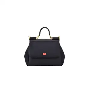 Sac à main exclusif DOLCE & GABBANA pour femmes-Artisanat de luxe avec des accents dorés-Soyez le centre d'attention