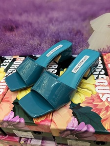 Sandalias de mujer sin cordones de verano sólido Gummy Color bloque tacones Stilettos <span class=keywords><strong>sandalia</strong></span> mujer estilo de moda una correa zapatilla de tacón <span class=keywords><strong>bajo</strong></span> - Product Image 4