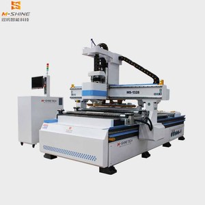 Machine de découpe et de <span class=keywords><strong>gravure</strong></span> CNC 1328 ATC à faible coût avec changeur d'outils en ligne droite - Product Image 1