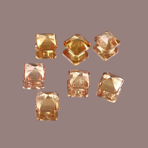 Saphir orange de laboratoire 3 mm, taille Asscher, facetté, calibré, pierre précieuse certifiée pour la fabrication de bijoux, vente en gros - Product Image 3
