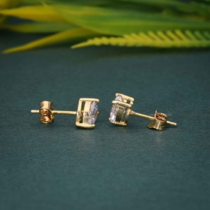 Premium Quality <b>Heart</b> Shape IGI Certified VVS Lab Grown Diamond <b>Earring</b> Studs With 14k <b>Gold</b> Fine Jewelry At Low Price - Product Image 4