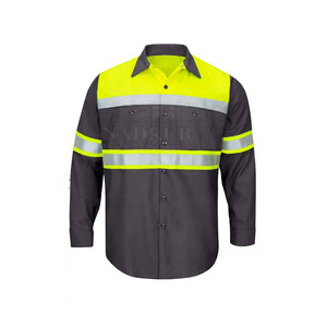 Uniforme de vêtements de travail en deux pièces avec des lignes épurées et des poches utilitaires Uniforme de vêtements de travail pratique avec un matériau robuste - Product Image 3