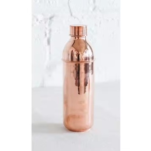 Botella de agua de cobre puro hecha a mano Botella de agua de yoga para acampar de cobre Ayurvédico para beber saludablemente a precio mayorista - Product Image 3