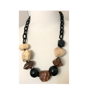 Bijoux de mode utilisation de fête Look antique collier en résine Design moderne collier en résine pour les femmes utiliser Top qualité fournitures en gros - Product Image 2