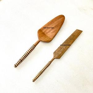 2024 Handcrafted Dessert Set Wicker Handle Cake Server and Knife Set Mango Wicker Handle New Style Cake Server Set From India - Product Image 2