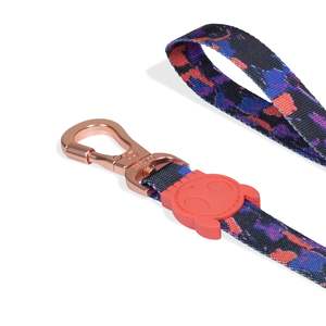 สายจูงสุนัข Reebok Court Leash Luxury สำหรับฝึกและพาเดินเล่น ยาว 3 ม./5 ม. ปรับได้ ทำจากไนลอน ลายเรียบ มีแผ่นรองนุ่ม พร้อมไฟ สำหรับสุนัขและแมว - Product Image 3