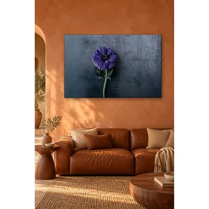 Impression sur toile d'anémone violette Fida sur fond gris rayé - Product Image 2