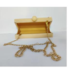 Pochette de type personnalisé en résine artisanale indienne de couleur dorée pour femme - Product Image 4