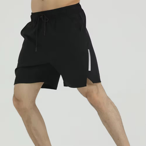 Shorts de sport pour hommes, respirants, séchage rapide, prix d'usine personnalisé, shorts de course et d'exercice fabriqués au Pakistan - Product Image 4