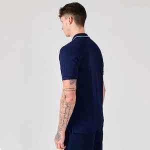 Chemise noire pour homme en tissu piqué Spandex/Polyester, anti-plis, avec poche imprimée, conception de logo personnalisée OEM - Product Image 4