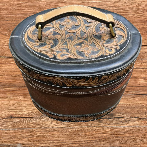 สีน้ำตาล