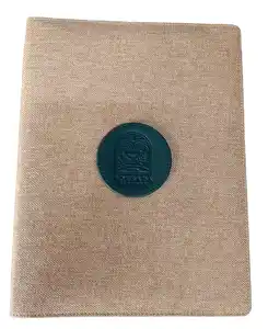 Housses de menu en tissu lin et jute Khadi avec logo en plaque de métal gravé de haute facture fait à la main