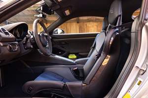 2024 718 Cayman GT4 RS, Motor de 4.0 Litros y 6 Cilindros en Línea, Paquete Weissach, Frenos de Cerámica Compuesta - Product Image 4