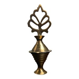 Surmedani en laiton de style nouveau, adapté pour garder le surma ayurvédique frais et protégé pour une utilisation régulière - Product Image 6