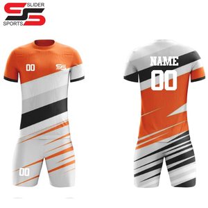 Maillot de football imprimé par sublimation, maillots de football à séchage rapide et avec logo personnalisé, kits de football uniformes - Product Image 6