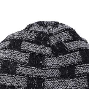 Venta al por mayor de gorros de hombre de color sólido, gorros de punto de invierno informales cálidos con bordado, gorros aplicables de negocios - Product Image 5