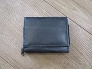 Logo personnalisé Vintage en cuir véritable hommes portefeuille à trois volets LTW-0082 RFID antivol caractéristique courte longueur usage quotidien PC matériel - Product Image 4