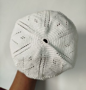Chapeau de prière pour hommes musulmans tricoté à la main Kufi fait avec 100% coton de qualité supérieure est plus doux et confortable chapeau musulman du Bangladesh - Product Image 2